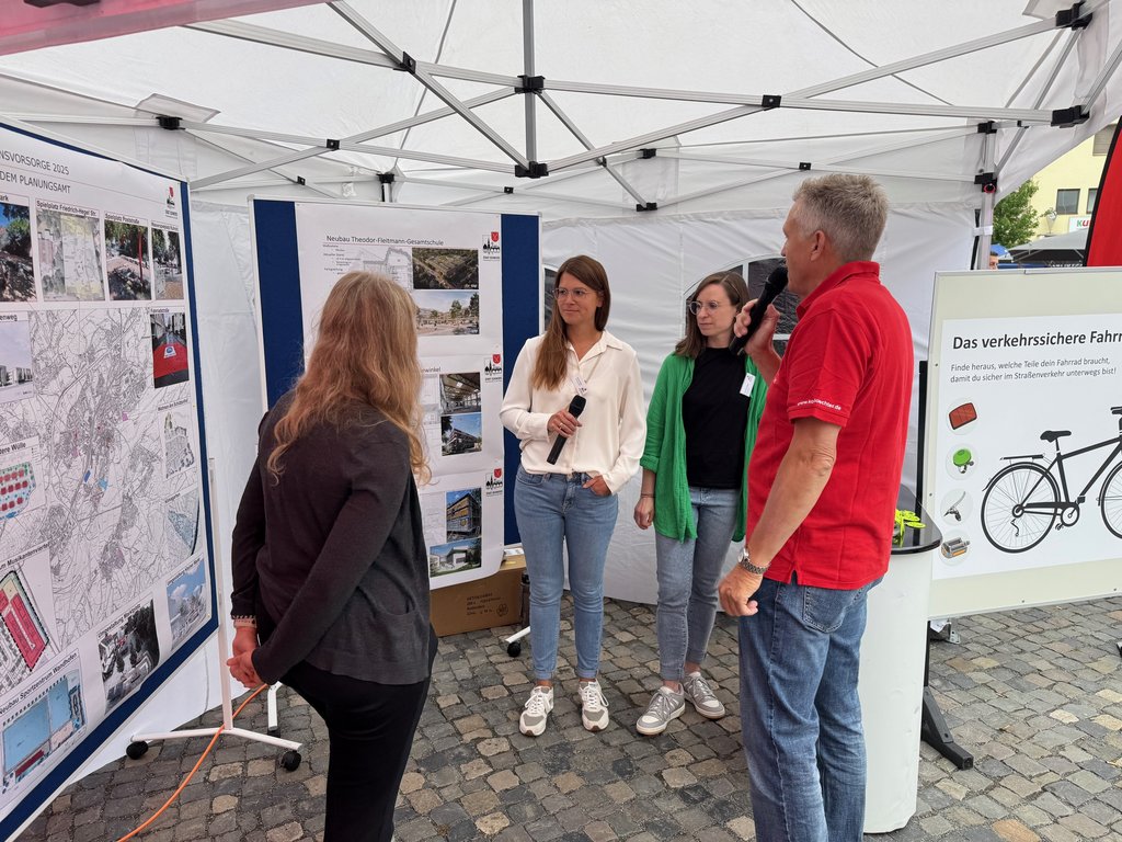 Schwerte feiert den Tag der Daseinsvorsorge auf dem Marktplatz
